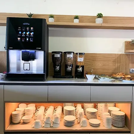 Albergaria Borges 3*