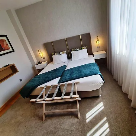 Albergaria Borges Hotell