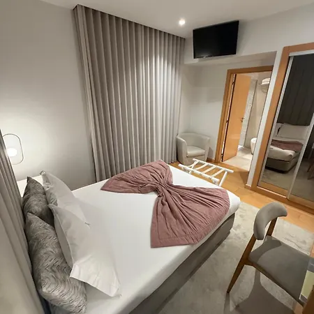 Albergaria Borges Hotel 3*