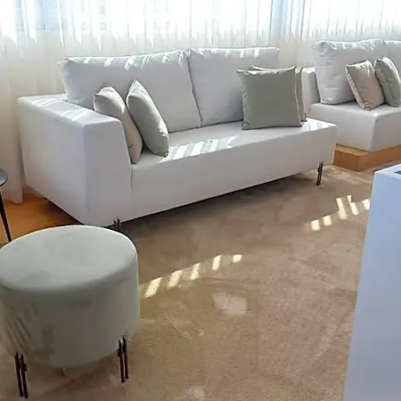 فندق Albergaria Borges تشافيس
