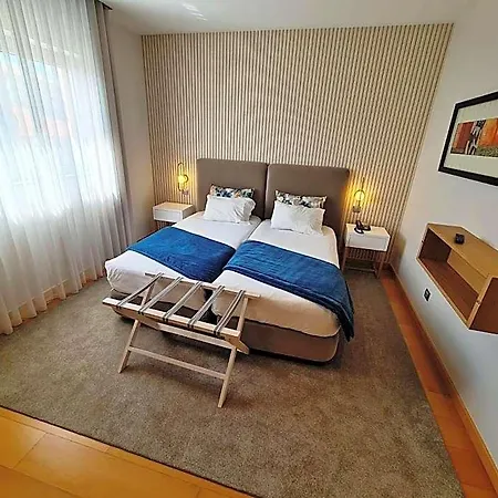فندق Albergaria Borges 3*