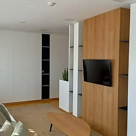 فندق Albergaria Borges 3*