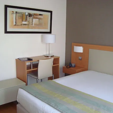 Albergaria Borges Hotel 3*