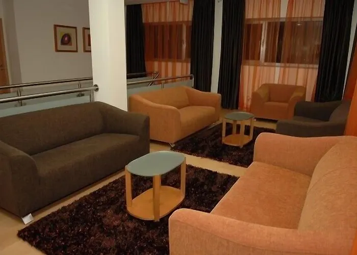 Albergaria Borges Hotel 3*