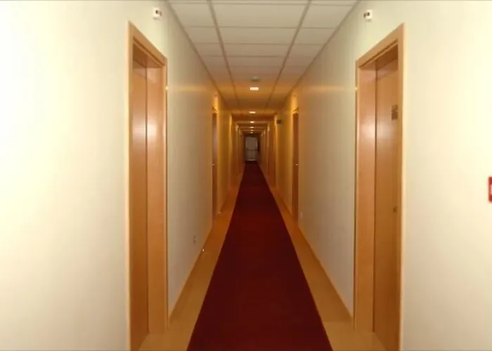 Hotel Albergaria Borges 3*