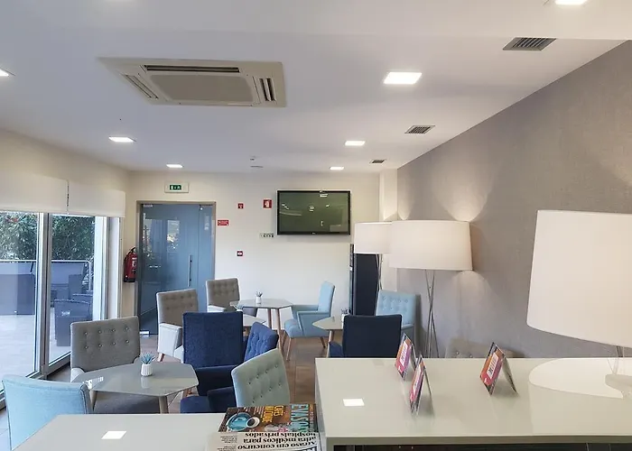 Albergaria Borges 3*