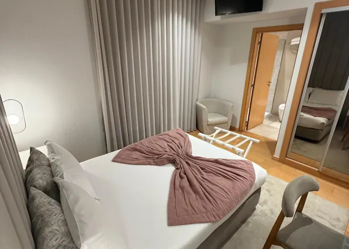 Albergaria Borges Hotel 3*