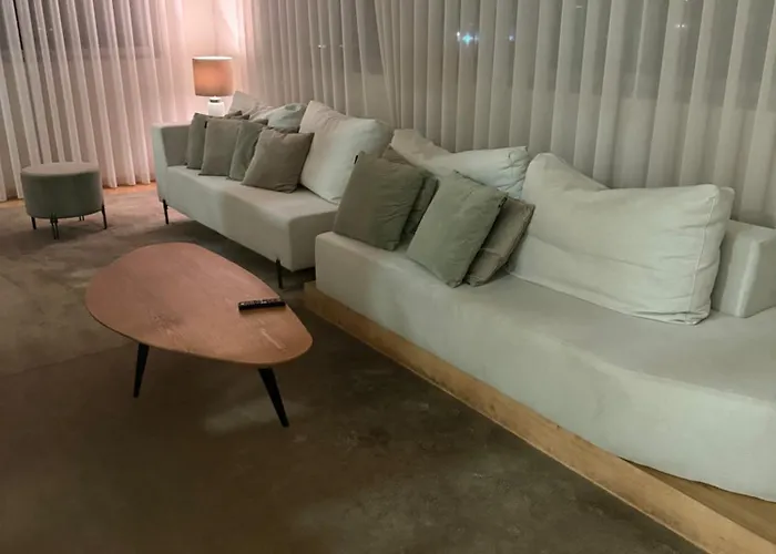 Albergaria Borges Hotel 3*