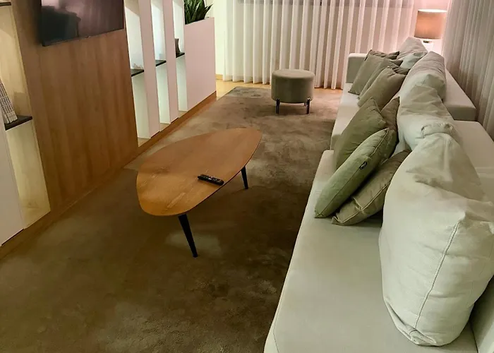 Hotel Albergaria Borges 3*